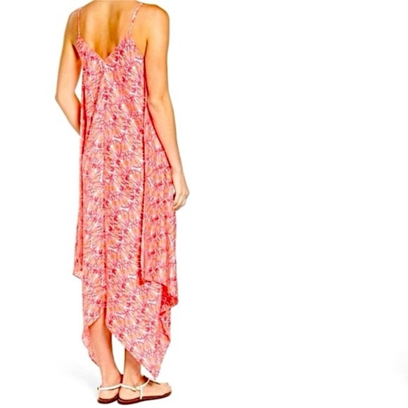 Vineyard Vines Orange and Pink Shell Dress
EUC Size Small - Picture 2 of 6